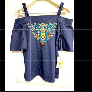 Democracy embroidered blouse size small NWT